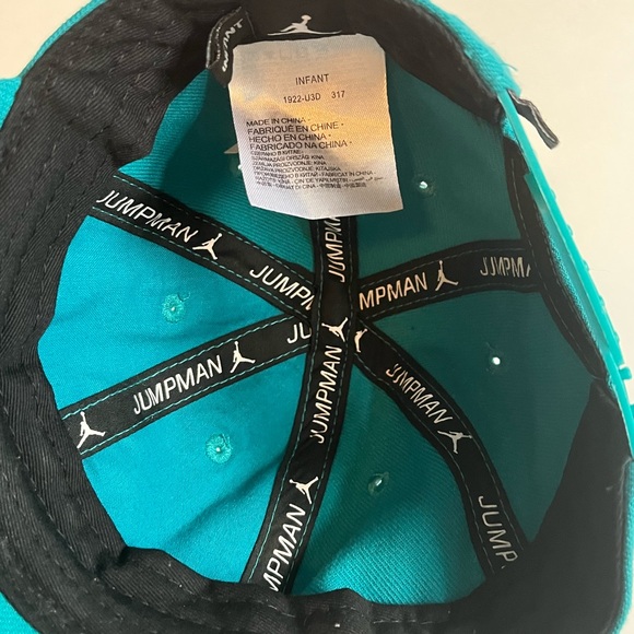 Baby Jordan Snapback / 6-12 - Picture 5 of 5